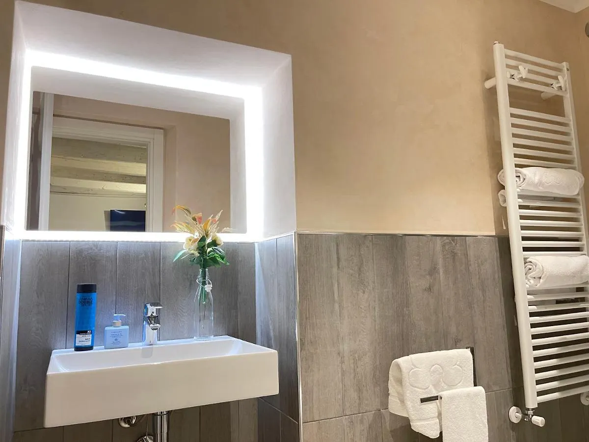 Dimora Di Charme Peschiera Del Garda Apartment