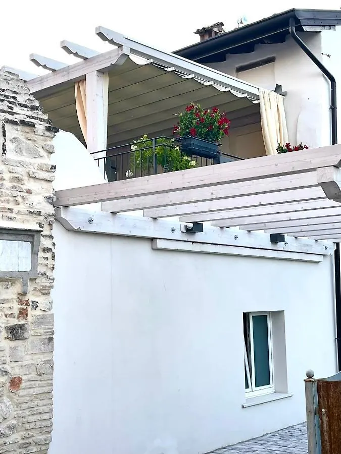 Dimora Di Charme Peschiera Del Garda Apartment 0*,