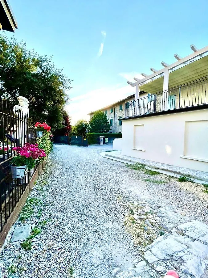 Dimora Di Charme Peschiera Del Garda Apartment