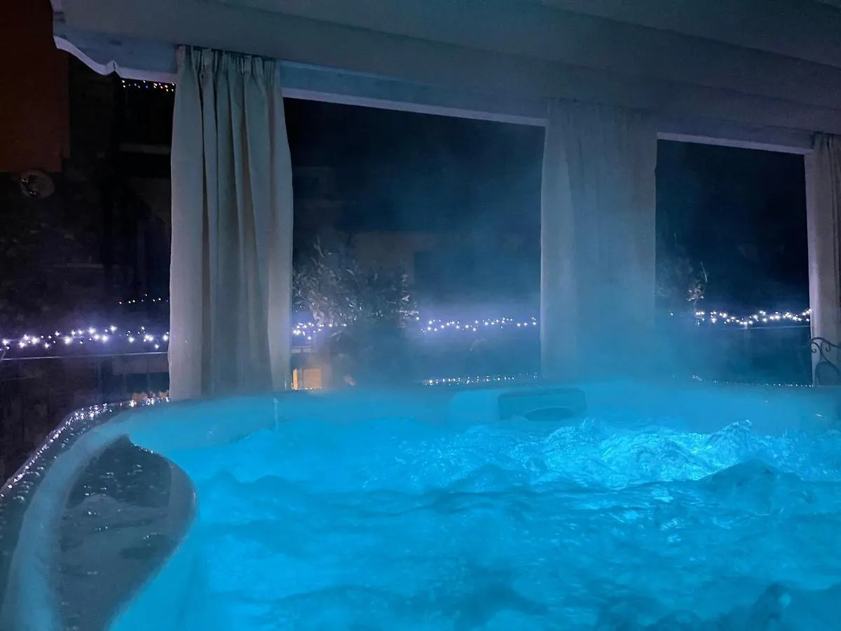 Dimora Di Charme Peschiera Del Garda Apartment 0*,  Italy