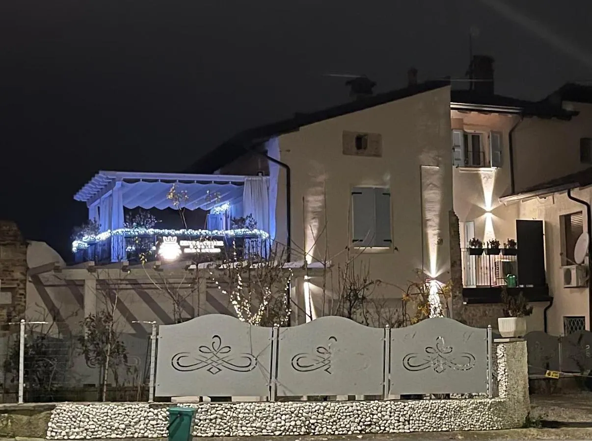 Dimora Di Charme Peschiera Del Garda Apartment Italy