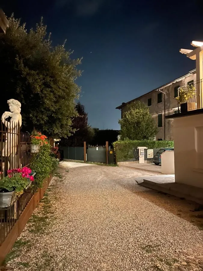 Dimora Di Charme Peschiera Del Garda Apartment